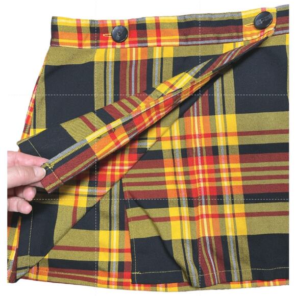 Forever 21 Plaid Mini Wrap Skirt – Size Large - Picture 4 of 6